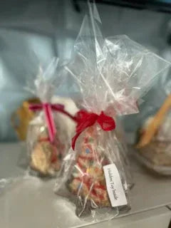 Lady Fingers Snow House Cake - MoussenMore